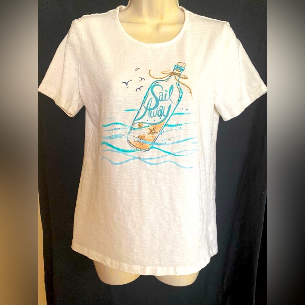 Coral Bay cream color t-shirt with ocean design, Sz S, worn once